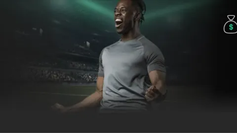 梦幻阵容：布冯领衔，小罗、卡卡、梅西、C罗齐聚